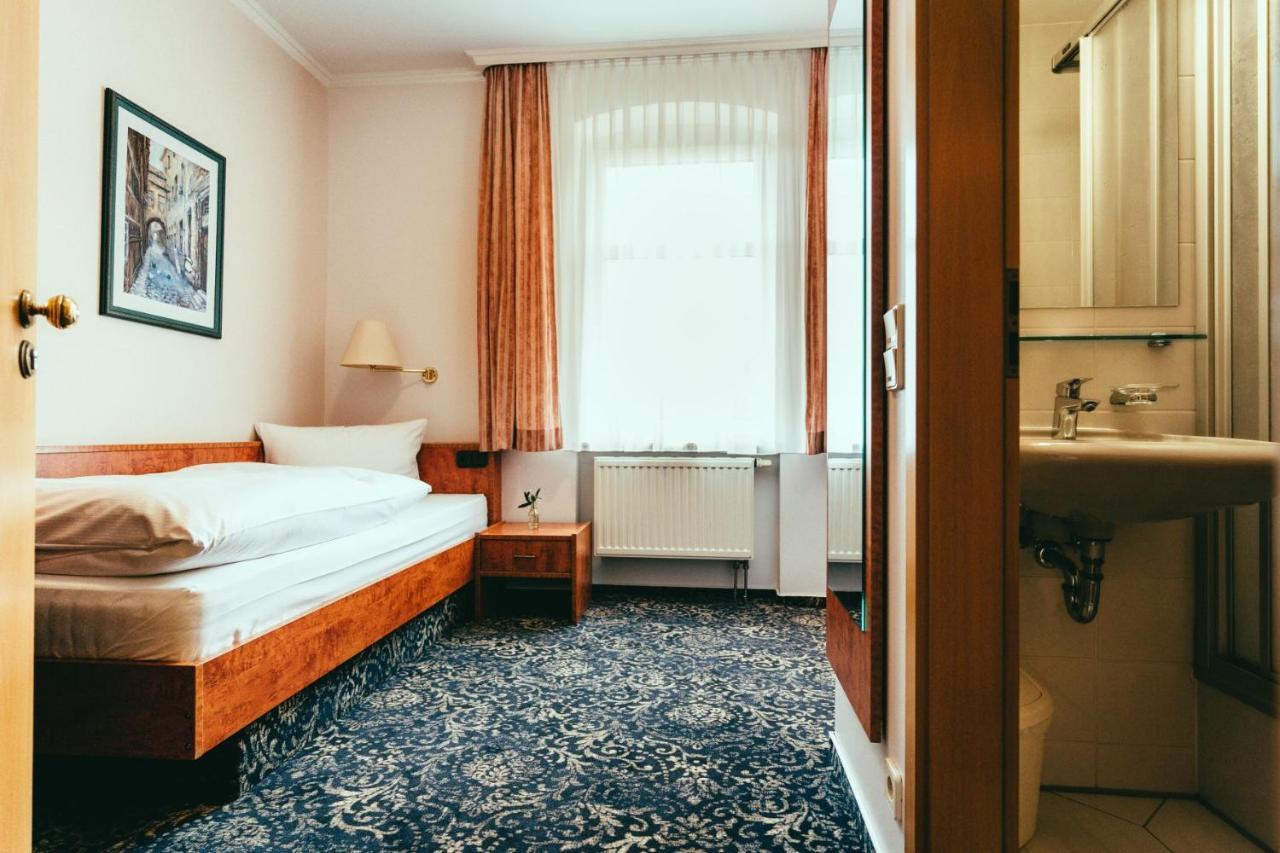 Landhotel Classic Oranienburg Εξωτερικό φωτογραφία