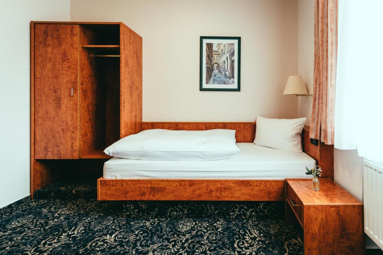 Landhotel Classic Oranienburg Εξωτερικό φωτογραφία